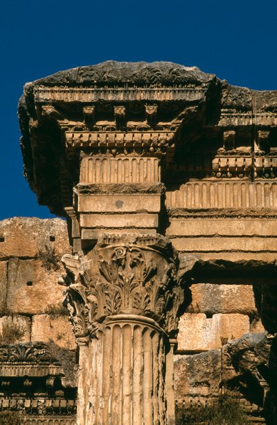 Bacchuksen temppeli, yksityiskohta entabletuurista, korkea keisarillinen aika 27 eKr.-395 jKr kuva tekijältä Roman Imperial Period