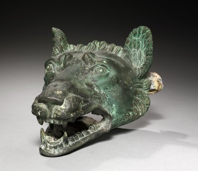Wolf-Head-proomukiinnitys, 1-200 tekijältä Roman Imperial Period