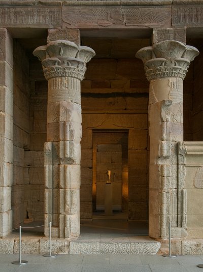 Dendurin temppeli, n. 10 eKr. (aeolian hiekkakivi) tekijältä Roman Period Egyptian