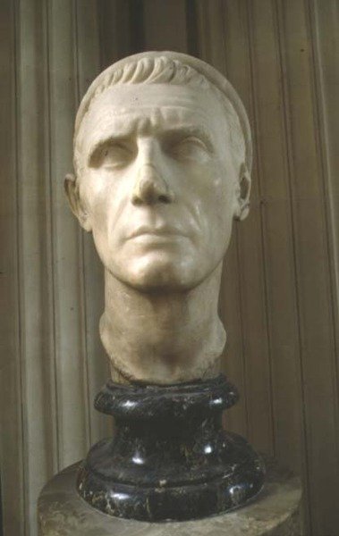 Miehen pää, mahdollisesti Antiokhos III tekijältä Roman Roman