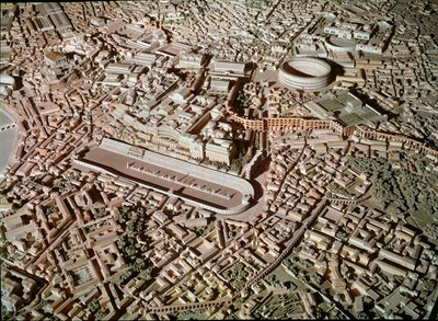 Roomalainen taide: malli, joka kuvaa Rooman kaupunkia antiikin alla. Keskustassa Circus Maximus tai Grand Circus on varattu tankkikilpailuihin. Rooma, Museo della Civilta romana - roomalainen taide. Circus Maximus ja etruskien seinät. Yksityiskohta jälleen tekijältä Roman Roman