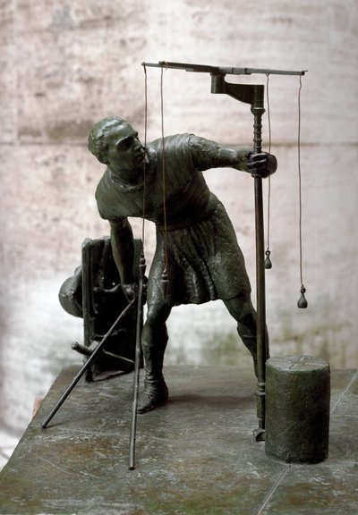 Roomalainen taide: "" gromaatikko"" Maanmittaus (agrimeners) mittaa maan käyttämällä gromaa (gruma). Pronssinen veistos. Rooma, Rooman sivilisaation museo tekijältä Roman Roman