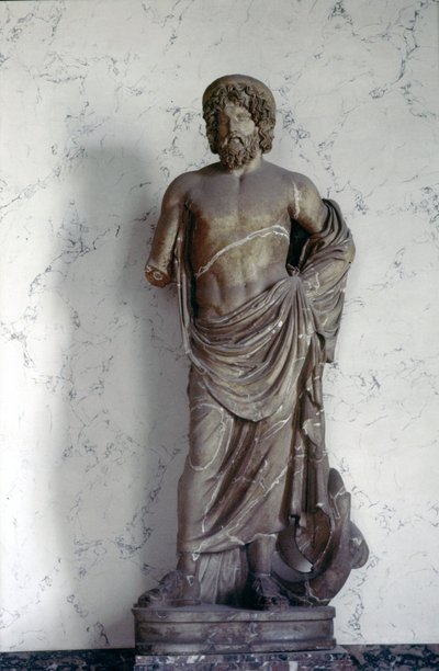 Asklepiuksen patsas, Rooman uskonnon lääketieteen jumala. Louvre-museo, Pariisi. tekijältä Roman Roman
