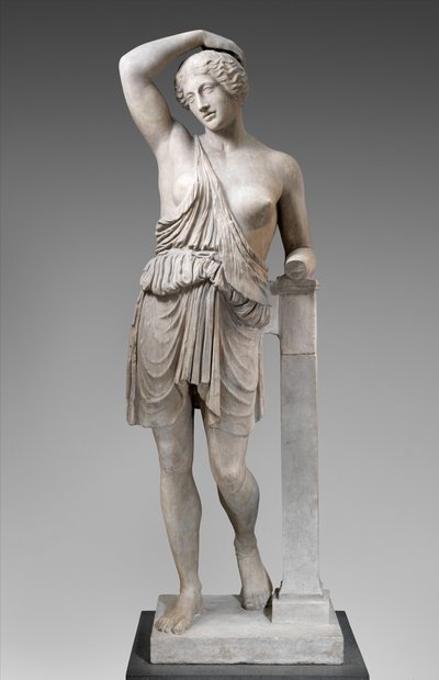 Haavoittuneen Amazonin patsas tekijältä Roman Roman