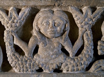 Kaksipyrstöinen merenneito, yksityiskohta romaanisesta friisistä, Italiasta tekijältä Romanesque