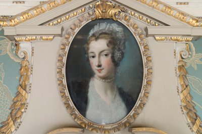 Majatalon piika (pastelli) tekijältä Rosalba Giovanna Carriera