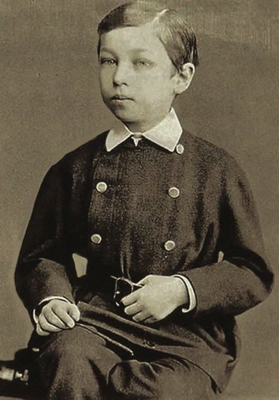 Kandinsky lapsena tekijältä Russian Photographer