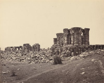 Martandin rauniot kaakosta, n. 1870. tekijältä Samuel Bourne
