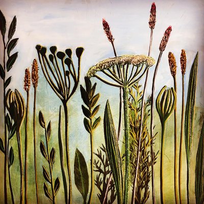 Hogweed 2020 (akryylia aluksella) tekijältä Sarah Thompson-Engels