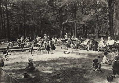 Berliini: Tiergarten (m/w kuva) tekijältä Sasha Stone