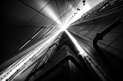 Geometrinen kaupunkikiipeily tekijältä Satoshi Hata