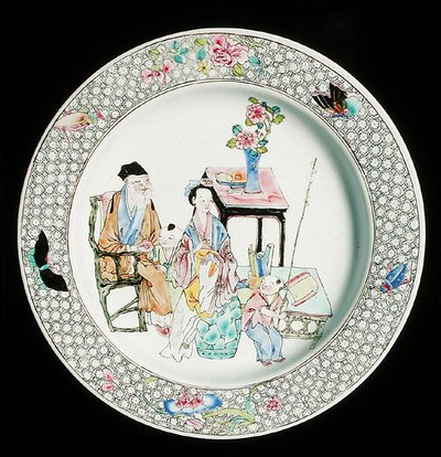 Famille ruusunmunankuoriastia, n. 1730 (posliini) tekijältä School Chinese