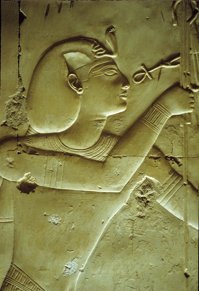 Muinainen Egypti, Seinien maalaus/kaiverrus, Seti I vastaanottamassa elämää, symboloi ankh, Seti I:n temppeli, Abydos tekijältä School Egyptian