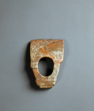 Punaisen graniitin rengasmainen kuokka, Jomon-kausi 10 000-300 eKr tekijältä Japanese School