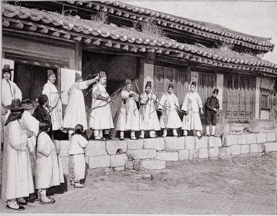Jousimiehet Soulin vanhassa palatsissa Koreassa, 1800-luvun loppu tekijältä School Korean