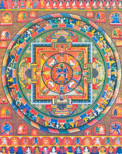 Chakrasambhara Mandala, joka kuvaa pääjumalautta Sambharaa syleilemässä puolisonsa Vajrabarahia ja symboloi viisauden ja käytännön liittoa korkeimman autuuden saavuttamiseksi (guassi kankaalla) tekijältä School Nepalese