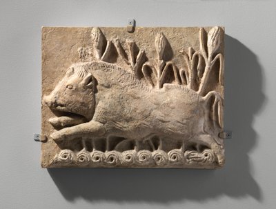 Seinäpaneeli latautuvalla villisialla, n. 6-luvulla jKr. (stukko) tekijältä School Sasanian