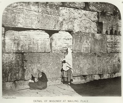 Haram-Ash-Sharifin ulkopuoli, yksityiskohta Wailing Placen muurauksesta, n. 1864-65 bw kuva tekijältä Sgt. James M. McDonald