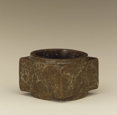 Cong (jade) tekijältä Shang Dynasty Chinese School