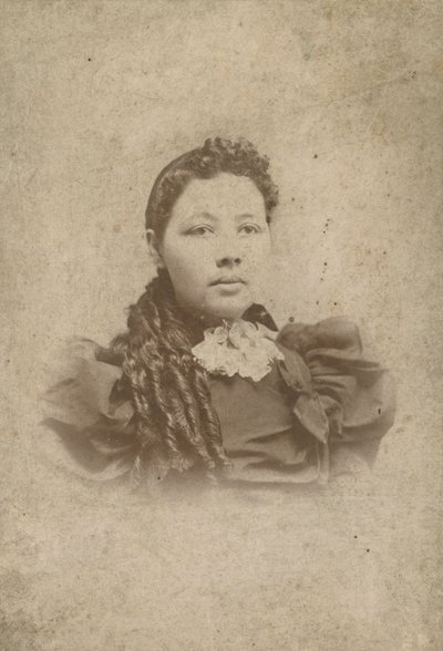 Tuntemattoman Vass-suvun jäsenen kaappikortti 1880-1917. tekijältä Sidney Rufus Alley