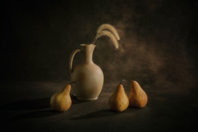 Moody Pears -asetelma tekijältä Siyu_Wei APA