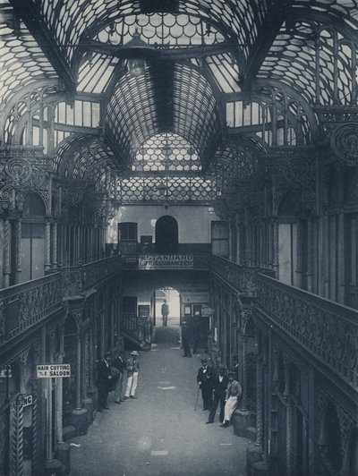 The Arcade (m/w kuva) tekijältä South African Photographer