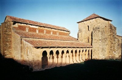 San Miguel de Escaladan kirkko, perustettu vuonna 913. tekijältä Spanish School