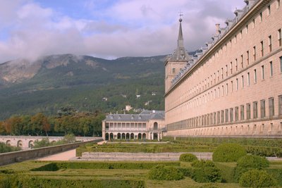 San Lorenzo de El Escorialin luostari tekijältä Spanish School