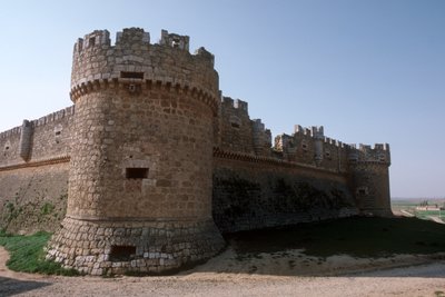 Kehämuuri ja kulmatornit tekijältä Spanish School