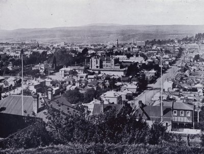 Launceston: Näkymä Upper Brisbane Streetiltä, näkymät Brisbane- ja Paterson Streetille, State High School keskustassa (m/v kuva) tekijältä Stephen Spurling