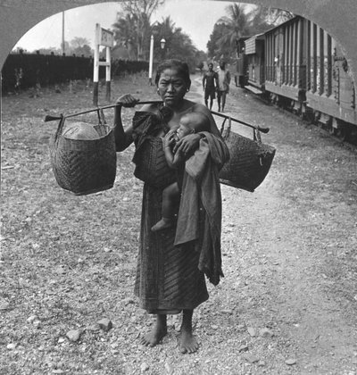 Shan-nainen ja lapsi, Ylä-Burma, 1908 tekijältä Stereo Travel Co