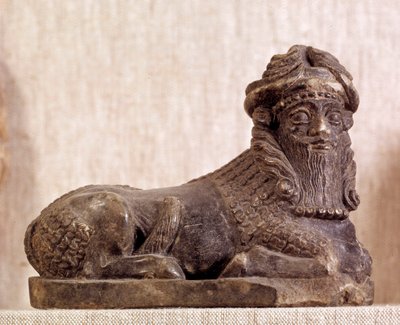 Itäinen antiikki: härkä Pie androcephale. Pronssi- ja hopeapatsas. Sumerilainen aikakausi. Sumerista. Pariisi, Louvre-museo tekijältä Sumerian Sumerian