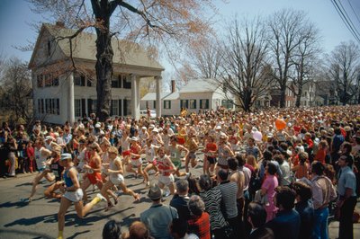 Bostonin maratonin 77. osakilpailu alkaa tästä. tekijältä Ted Spiegel