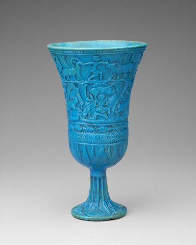 Lotiforminen malja, noin 945-664 eKr. (fatianssi). tekijältä Third Intermediate Period Egyptian