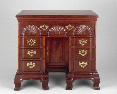 Bureau Table, c. 1773-1783 (mahonki, itäinen valkoinen mänty, kastanja, pehmeä vaahtera ja keltainen poppeli) tekijältä Thomas (attr.to) Spencer
