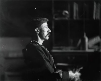 Frank Hamilton Cushing, 1895. tekijältä Thomas Eakins