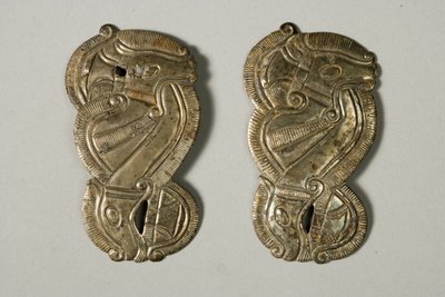 Hevosvaljaiden laatat, 4. vuosisadan loppu - 3. vuosisadan alku eKr. (hopea) tekijältä Thracian