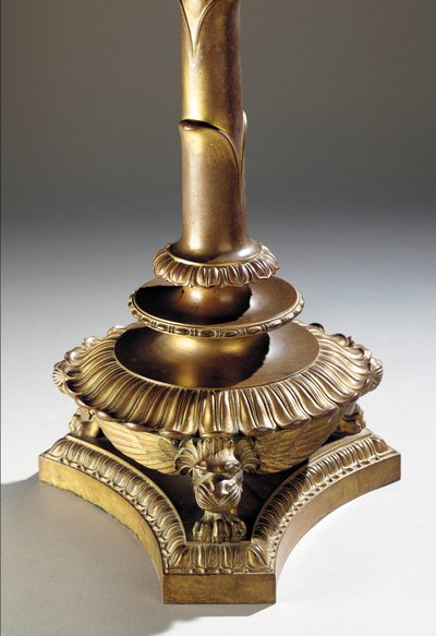 "Poppy"-lattiavalaisin, n. 1910 (lyijyä lasia ja kullattua pronssia) tekijältä Tiffany and Company