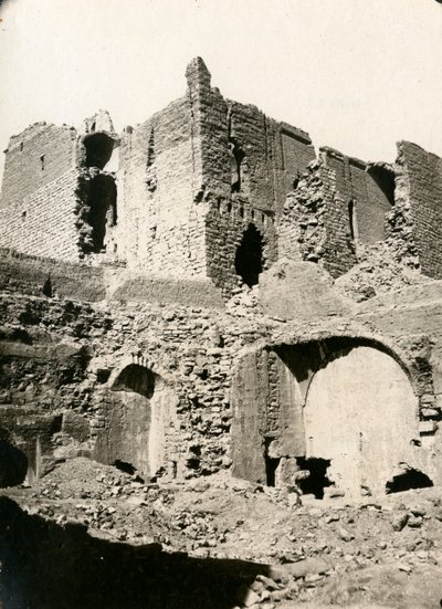 Pyhän Simeonin luostarin kirkko, luoteiskulma ennen restaurointia, Assuan, Egypti, valokuvaaja Ugo Monneret de Villard tekijältä Ugo Monneret de Villard