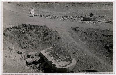 Pylvään katkelmia, Axum, Etiopia, valokuvaaja Ugo Monneret de Villard. tekijältä Ugo Monneret de Villard