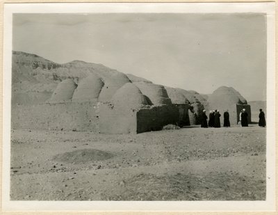 Pyhien Theodorin ja Akladion luostari, Medinet Habu, Egypti, valokuvaaja Ugo Monneret de Villard. tekijältä Ugo Monneret de Villard