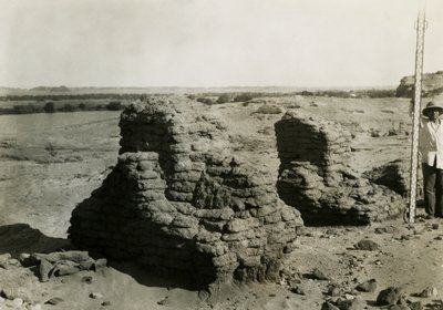 Hauta hautakammiossa, Qasr Ibrim, Egypti, valokuvaaja Ugo Monneret de Villard. tekijältä Ugo Monneret de Villard