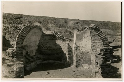 Trilobed-rakennus, al-Fustat, Egypti, valokuvaaja Ugo Monneret de Villard. tekijältä Ugo Monneret de Villard