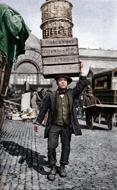 Covent Gardenin portteri, Lontoo, vuodelta 1922. tekijältä Unbekannt