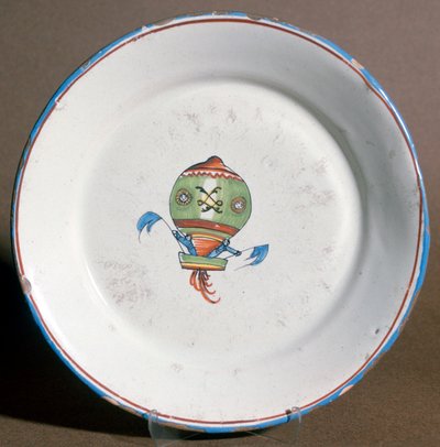 Ranskalainen fajanssilautanen lippuineen aeronautien kanssa, 1785 tekijältä Unbekannt