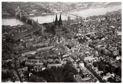 Ilmakuva Kölnistä, Nordrhein-Westfalenista, Saksasta, Zeppelinistä, c1931 1933 tekijältä Unbekannt