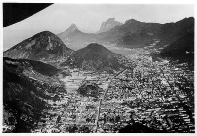 Ilmakuva Rio de Janeirosta, Brasiliasta, Zeppelinistä, 1930 1933 tekijältä Unbekannt