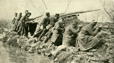 Sateiden jälkeen: Serbian jalkaväki...tulvien aikana, ensimmäinen maailmansota, c1915, c1920. tekijältä Unbekannt