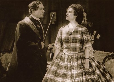 Alfred Abel ja Paola Negri elokuvassa The Flame tekijältä Unbekannt