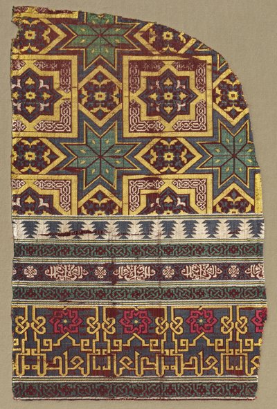 Alhambra-riippuva fragmentti koristeellisilla nauhoilla, 1300-luku. tekijältä Unbekannt